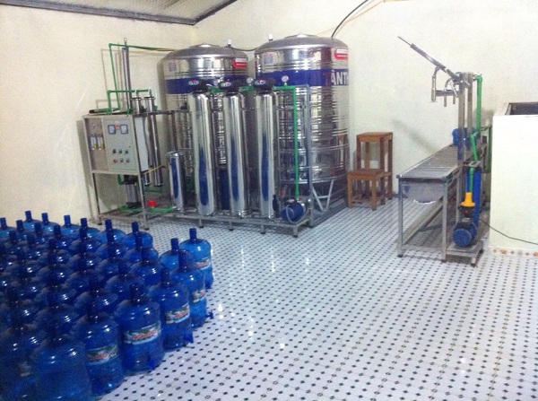 Thi công lắp đặt dây chuyền sản xuất nước uống tinh khiết 2000l/h và đá sạch Trường Giang tại Ninh Bình